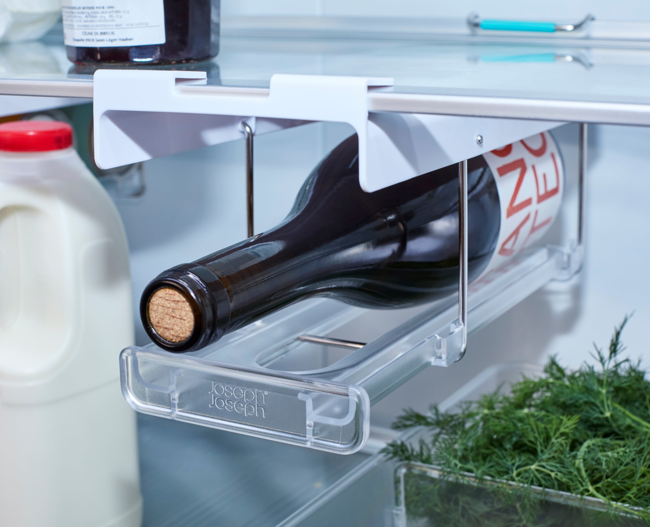Тримач для пляшок FridgeStore під полицею в холодильнику Joseph Joseph 8500005